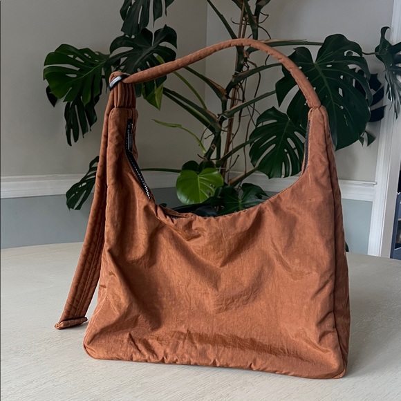 BAGGU Handbags - Baggu Nylon Shoulder Bag